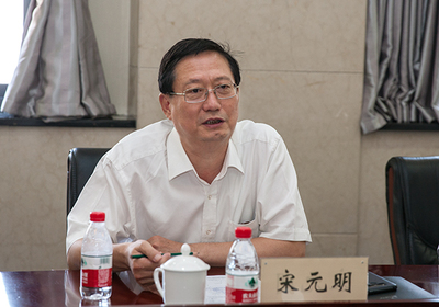 國家煤礦安全監察局副局長宋元明一行來校調研專題考察煤礦機器人技術