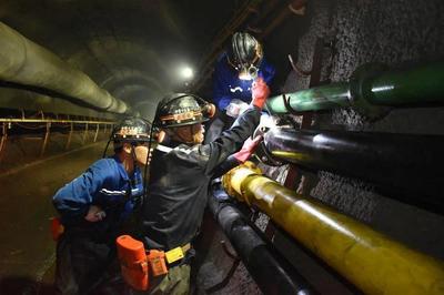 提前6個月!可可蓋煤礦副斜井敞開式TBM掘進安全順利落底